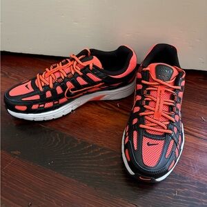 Nike Vibrant Black and Orange Running Shoes